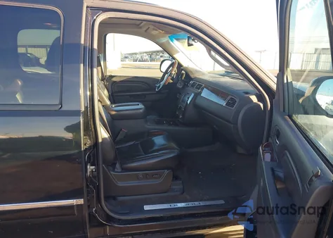 2011 GMC Yukon Xl 1500 Denali из США, поврежденный, VIN 1GKS2MEF7BR262981